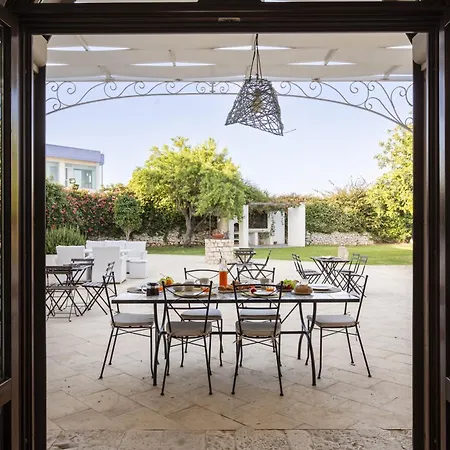 Villa Alike - Isulatravel Modica