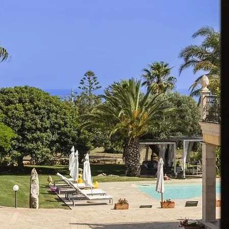 Alike - Isulatravel Villa Modica