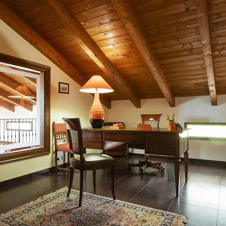 Alike - Isulatravel Villa