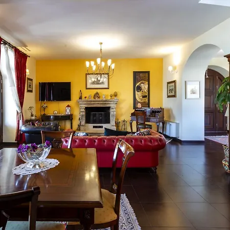 Alike - Isulatravel Villa